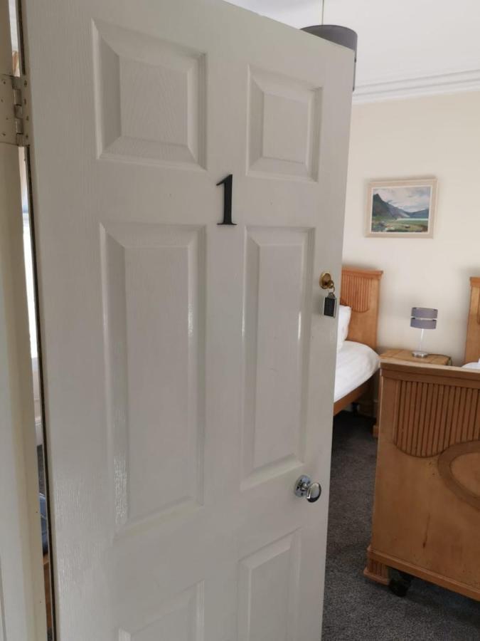 Mair'S Hotel Bridgend  Exterior photo