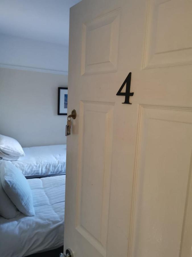 Mair'S Hotel Bridgend  Exterior photo