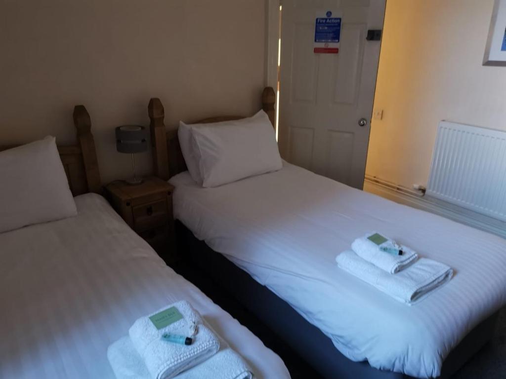 Mair'S Hotel Bridgend  Exterior photo
